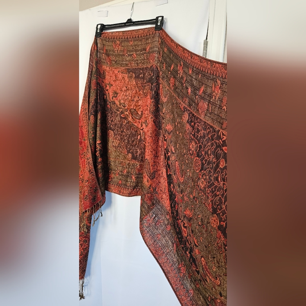 Pashmina Orange Floral And Paisley Fringed‎ Pashmina Silk Shawl Scarf - Picture 4 of 7